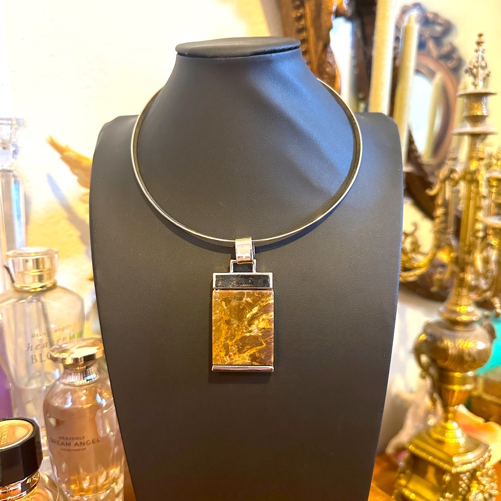 Vintage Stone Pendant Necklace